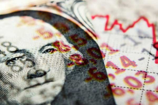 大宗商品综述：油价回落 黄金走高 铝价创出两年最大月涨幅